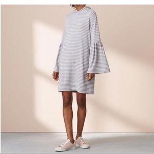 Lou & Grey Brel sleeve sweatshirt dress